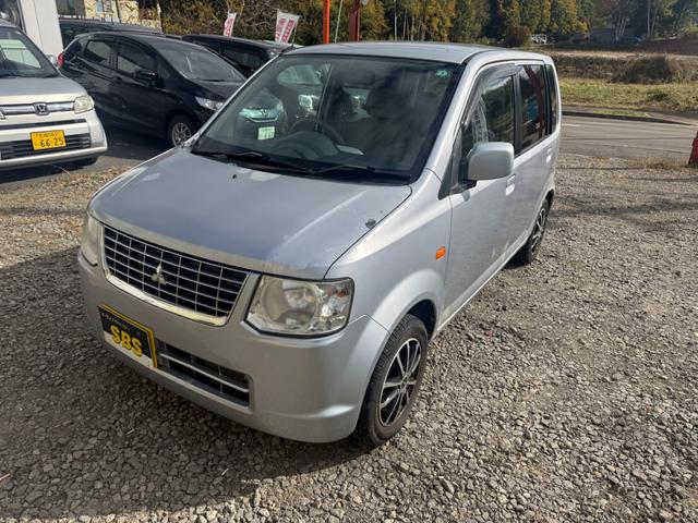 ｅＫワゴン(三菱) Ｍ　４ＷＤ　電動格納ミラー　ベンチシート　ＡＴ　盗難防止システム　ＣＤ　アルミホイール　衝突安全ボディ　エアコン　パワーステアリング　パワーウィンドウ 中古車画像