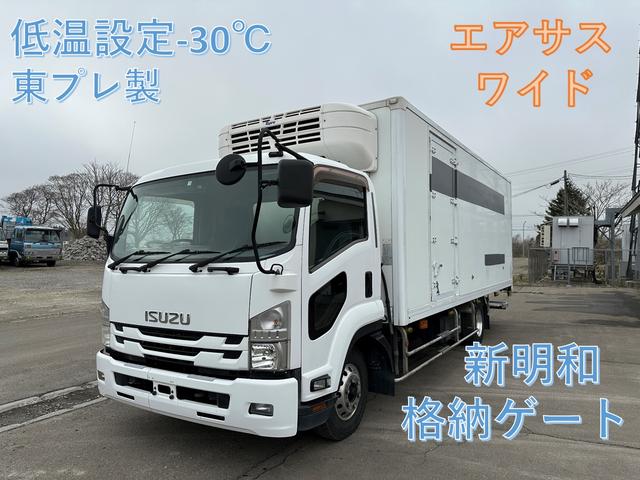 いすゞ フォワード 　冷蔵冷凍車　東プレ製低温−３０℃設定　ワイドボディ