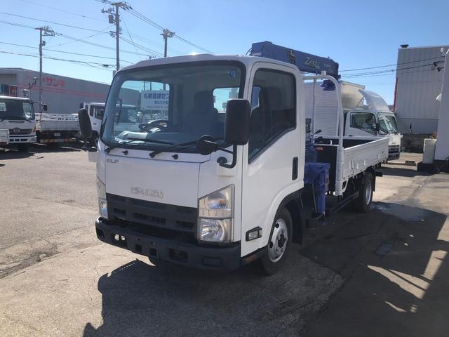 　クレーン車　タダノ製ＴＭ－ＺＥ２６３ＭＨ　２．６ｔ　３段フックイン　４ＷＤ