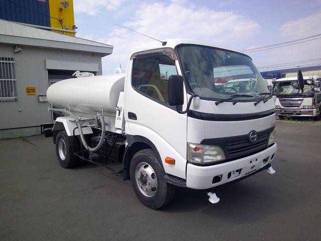 日野 デュトロ ４トン　散水車　４０００Ｌ　サブエンジン