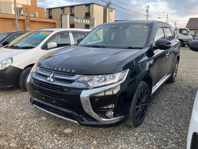 アウトランダーＰＨＥＶ(三菱) Ｇナビパッケージ　４ＷＤ　クリアランスソナー　オートクルーズコントロール　レーンアシスト　衝突被害軽減システム　アルミホイール 中古車画像