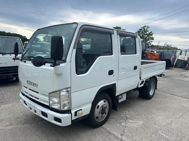 フルフラットロー　４ナンバー　ダブルタイヤ　パートタイム４ＷＤ　　オートマチック（スムーサー）　　床板張り替え済み　ボデーキャビン塗装済み
