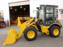 バケット容量０．５ｍ３幅１６９ｃｍ重量４１６０ｋｇ 使用時間３７５Ｈ、スノータイヤ