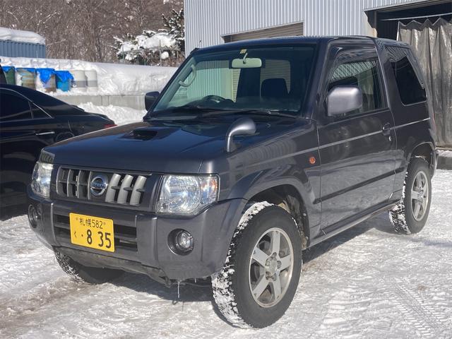 キックス ＲＸ　４ＷＤ　ナビ　ＴＶ　キーレスエントリー　電動格納ミラー　シートヒーター　ＡＴ　盗難防止システム　ＡＢＳ　ＣＤ　Ｂｌｕｅｔｏｏｔｈ　アルミホイール　衝突安全ボディ　エアコン　パワーステアリング