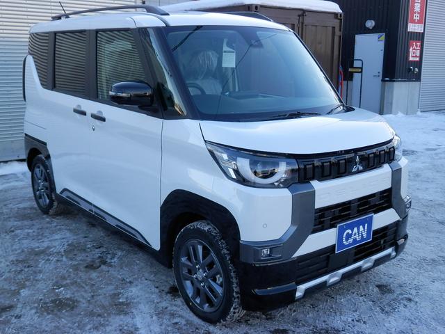 三菱 デリカミニ Ｔ　プレミアム　４ＷＤ　バックカメラ