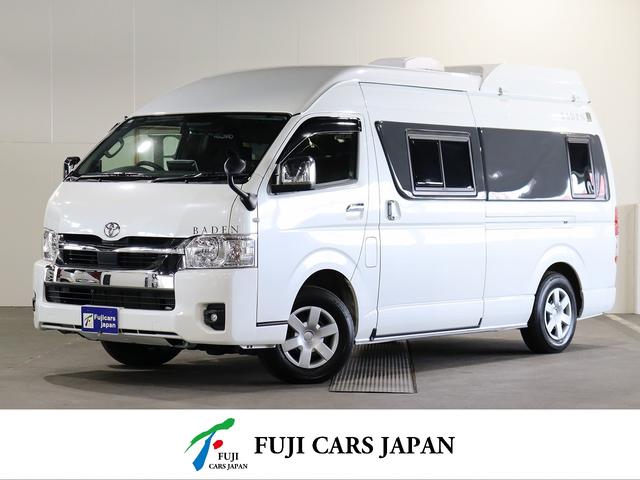 ハイエースバン 　キャンピング　バーデングランデ　４ＷＤ　ＦＦヒーター　家庭用ＡＣ　トリプルサブ　インバーター１５００Ｗ　エアロソーラー　ＭＡＸＦＡＮ　電子レンジ　縦型ＤＣ冷蔵庫　　社外前後ショックリアスタビ　グランデ（1枚目）