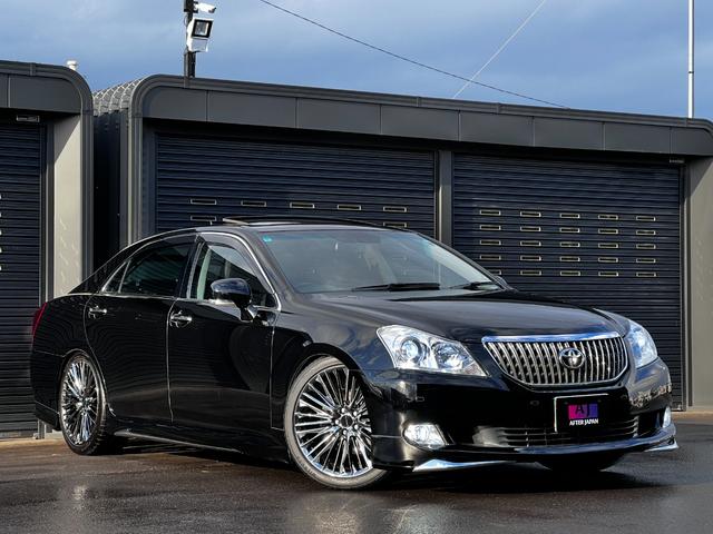TOYOTA CROWN MAJESTA I-FOUR