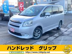 トヨタ　ノア　Ｓｉ　切り替え４ＷＤ　AftermarketＡＷ　フォグランプ