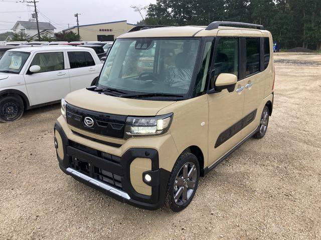 ファンクロス　４ＷＤ　バックカメラ　両側電動スライドドア　クリアランスソナー　レーンアシスト　衝突被害軽減システム　ＬＥＤヘッドランプ　スマートキー　アイドリングストップ　電動格納ミラー　シートヒーター