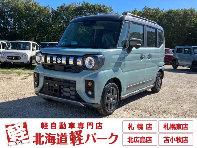 スペーシアギア ハイブリッドＸＺ　届出済み未使用車　衝突被害軽減ブレーキ　両側電動スライドドア　ＬＥＤヘッドライト　ＬＥＤフォグランプ　スマートキー　プッシュスタート　アダプティブクルーズコントロール　ステアリングヒーター（1枚目）