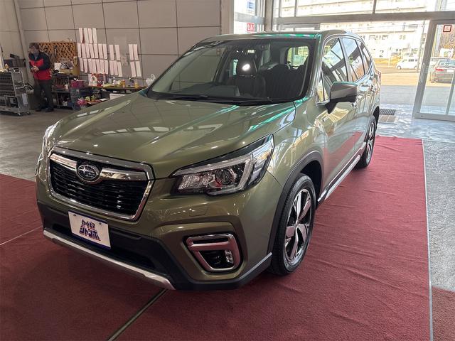 アドバンス　４ＷＤ　ＥＴＣ　バックカメラ　サイドカメラ　クリアランスソナー　オートクルーズコントロール　レーンアシスト　パワーシート　衝突被害軽減システム　ＬＥＤヘッドランプ　電動リアゲート　アルミホイール