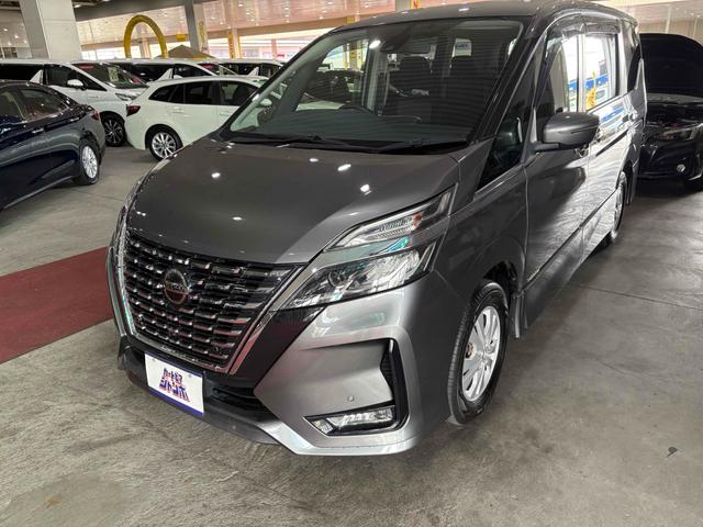 セレナ ハイウェイスターＶ　４ＷＤ　ＥＴＣ　全周囲カメラ　ナビ　クリアランスソナー　オートクルーズコントロール　パークアシスト　衝突被害軽減システム　両側電動スライドドア　ＬＥＤヘッドランプ　スマートキー　アイドリングストップ（1枚目）