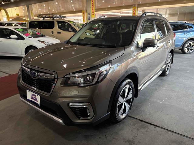 フォレスター アドバンス　４ＷＤ　ＥＴＣ　バックカメラ　クリアランスソナー　オートクルーズコントロール　レーンアシスト　パワーシート　衝突被害軽減システム　オートライト　ＬＥＤヘッドランプ　電動リアゲート　アルミホイール（1枚目）