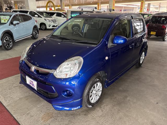 滑りやすい状況の道路でも４ＷＤなら安心！ パワーステアリング　パワーウィンドウ　運転席エアバッグ　助手席エアバッグ