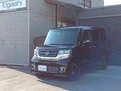 N-BOXカスタム G SSブラックスタイルパッケージ 4WD 純正ナビ/TV/バックカメラ ビルトインETC ドライブレコーダー スマートキー&プッシュスタート&エンジンスターター 両側パワースライド HID シートヒーター 中古車画像