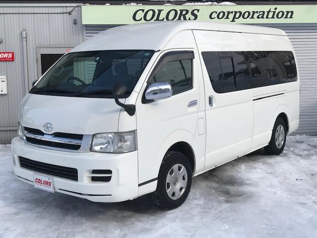 トヨタ ハイエースコミュータースーパーロングｇｌターボ ４ｗｄ １５人乗り ディーゼルターボ タイミングベルト交換済み 純正オーディオ 格納ミラー プライバシーガラス スタッドレスタイヤ付きの中古車 車体価格179 8万円 07 平成19 年式 走行15 5万キロ 車体色