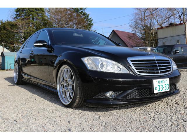 Ｓ３５０　ＡＭＧスポーツエディション・Ｓ５５０ルック・煽られない仕様・社外テール・ＡＭＧエアロ・テレビキット・ウッドコンビハンドル・サンルーフ・ローダウン・ＰＣＤ１１４．３仕様