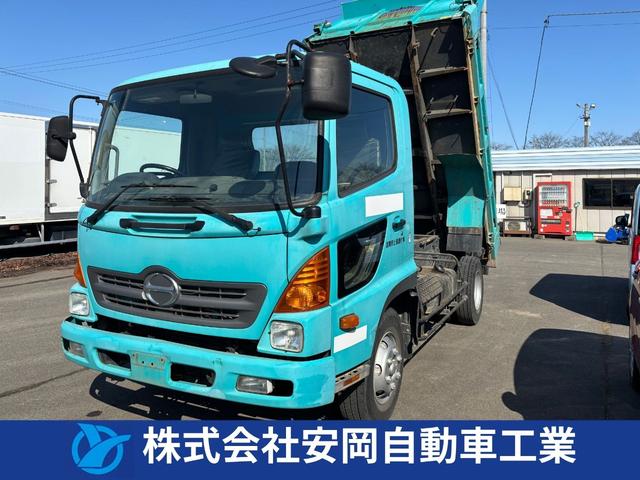 　４ｔ　新明和工業製ダンプ　　内寸３．４ｍ長×２．０５ｍ幅　走行８６４２５ｋｍ　２１０馬力　６速　定員３名　積載量３７００ｋｇ　車輌総重量７９８５ｋｇ　車検整備付　燃料タンク１００Ｌ　ＥＴＣ付