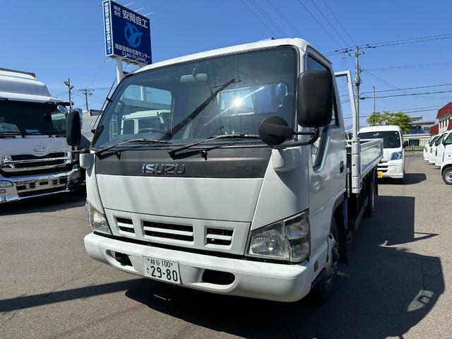 　３ｔ　ワイド４段クレーン　タダノＺＲ２６４　４段ラジコンフックイン　３．６ｍ荷台長　走行８３６００ｋｍ　定員３名　積載量３０００ｋｇ　車輌総重量６８６５ｋｇ　ＥＴＣ