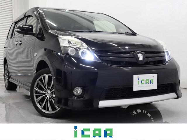 アイシス(トヨタ) プラタナ　Ｖセレクション・ノアール　ワンオーナー　ケンウッド７型ＳＤナビ　バックカメラ　横滑り防止装置　黒革シート　両側パワースライドドア　純正エンジンスターター　電動格納式ドアミラー　レオニス１７インチＡＷ　ＨＩＤヘッド　ＬＥＤフォグ 中古車画像