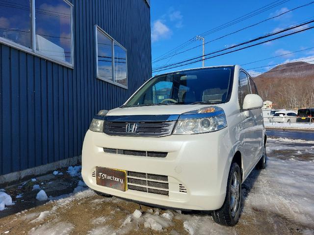 Ｇ　４ＷＤ　ＥＴＣ　ナビ　キーレスエントリー　電動格納ミラー　ベンチシート　ＡＴ　ＡＢＳ　ＣＤ　ＤＶＤ再生　ミュージックプレイヤー接続可　衝突安全ボディ　エアコン　パワーステアリング