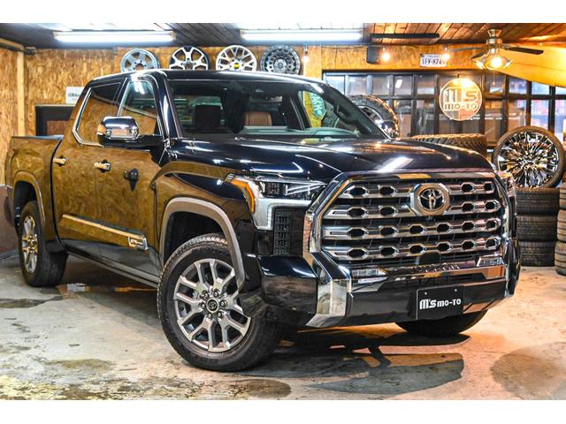 米国トヨタ タンドラ クルーマックス　１７９４エディション　電動サイドステップ　パノラマルーフ