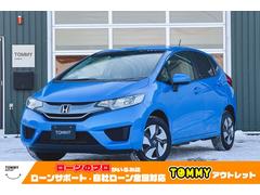 フィットハイブリッド Fパッケージ 4WD・エンジンスターター・ETC・ドラレコ・純正ナビ・LEDドアミラーウィンカー・スマートキー 中古車画像