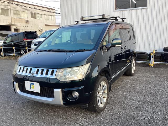 Ｇプレミアムのロックフォードサウンド付き入荷！！ サイド、バックカメラ、両側パワスラ、パワーゲート付きで楽々！！