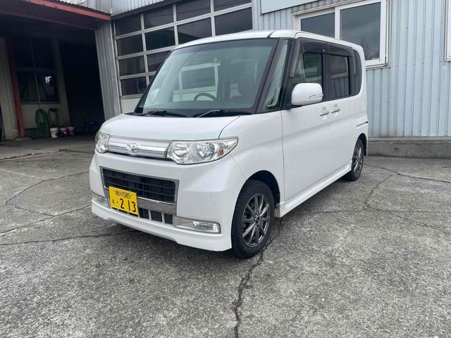 カスタムＸ　４ＷＤ　スライドドア　ＨＩＤ　スマートキー　電動格納ミラー　ベンチシート　ＡＴ　盗難防止システム　ＡＢＳ　ＣＤ　ＵＳＢ　ミュージックプレイヤー接続可　アルミホイール　衝突安全ボディ　エアコン