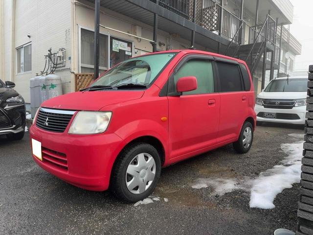 eKワゴン（三菱）Ｍ　４ＷＤ　ＥＴＣ　キーレスエントリー　電動格納ミラー　シートヒーター　ベンチシート　ＡＴ　ＣＤ　衝突安全ボディ　エアコン　パワーステアリング　パワーウィンドウ 中古車画像