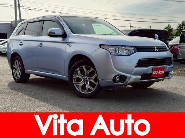 三菱 アウトランダーＰＨＥＶ Ｇセーフティパッケージ　４ＷＤ　ＳＤナビ　リアカメラ
