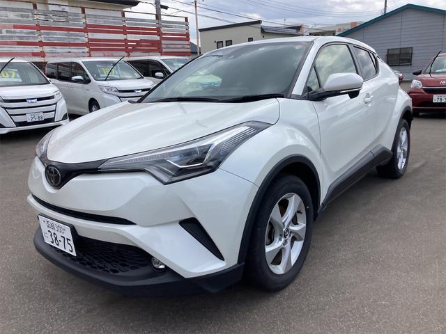 Ｃ－ＨＲ Ｓ－Ｔ　ＬＥＤパッケージ　４ＷＤ　ＥＴＣ　バックカメラ　オートクルーズコントロール　衝突被害軽減システム　オートマチックハイビーム　ＬＥＤヘッドランプ　アルミホイール　スマートキー　ＣＶＴ　盗難防止システム　衝突安全ボディ（1枚目）