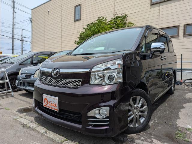 ヴォクシー(トヨタ) ＺＳ　煌ＩＩＩ　４ＷＤ　７人乗り　両側パワースライドドア　純正ナビＴＶ　Ｂｌｕｅｔｏｏｔｈ 中古車画像