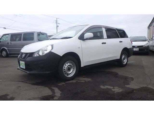 ナビ搭載！迷う道も知らない道も安心して走れます！ エアコン　パワーウィンドウ　運転席エアバッグ