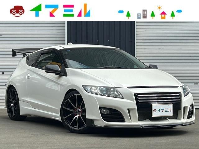 ホンダ ＣＲ－Ｚ α　６速ＭＴ　ＭＯＭＯステアリング　シルクブレイズＧＬＡＮＺＥＮフロントエアロバンパー　オートスタイルエアロリアバンパー　社外マフラー　リアウィング　ライト付きスカッフプレート　１８インチ社外ＡＷ