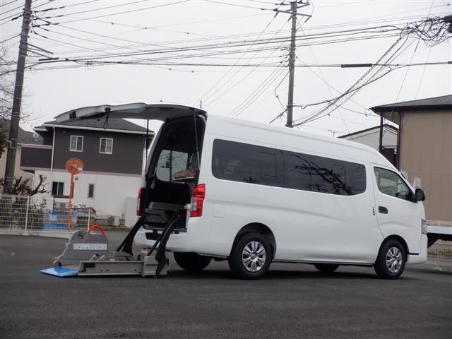 　チェアキャブ車いす１＋１／全方位／バックカメラ／デジタルインナーミラー／ストレッチャー／点滴フック