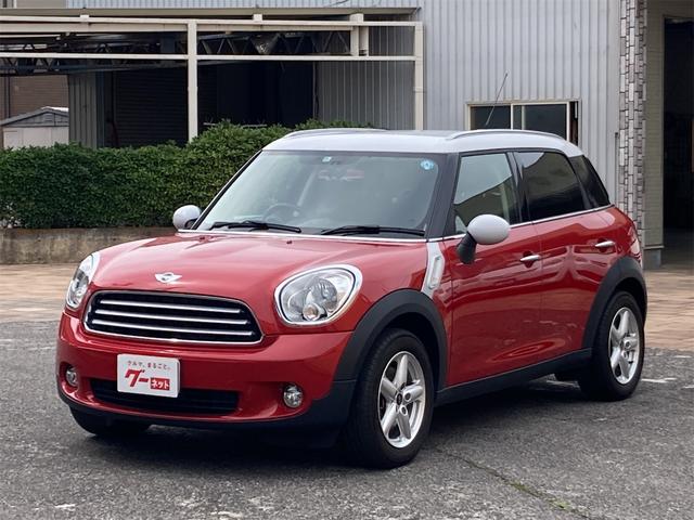 ＭＩＮＩ ＭＩＮＩ クーパー　クロスオーバー　ディーラー車　右ハンドル　ダイナミックスタビリティコントロール　社外ゴリラナビ　地デジＴＶ　ＥＴＣ　ドライブレコーダー　プッシュスタート　革巻きステアリング　キーレス　純正１６インチアルミ