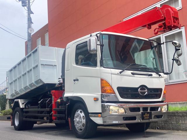 　☆積載７０００ｋｇ☆２．９３ｔ吊☆フックイン☆ツインホイスト☆差違いアウトリガー☆３ペダル６速マニュアル☆電格ミラー☆集中ロック☆寝台付☆ターボ☆ＨＩＤ☆タイヤ２６５／７０Ｒ１９．５☆スペアタイヤ