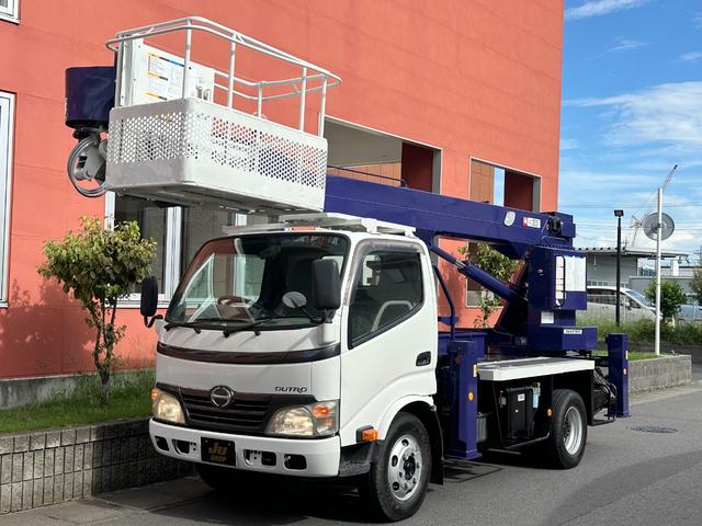 　☆高所作業車☆ＳＫ１７Ａ☆１７Ｍ☆３ペダル５速マニュアル☆２年車検☆電格ミラー☆集中ロック☆４０００ｃｃターボ☆２０５／８５Ｒ１６☆スペアタイヤ☆ルームクリーニング済み☆アイチコーポレーション製