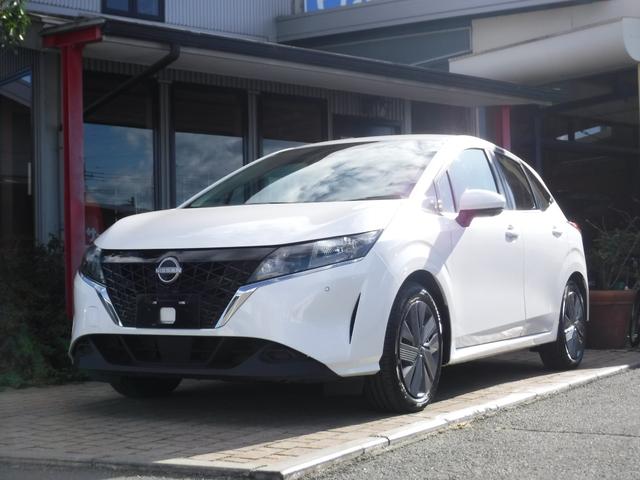 カープレミア保証ブロンズプラン１年付き ４ＷＤ・純正９インチナビ・フルセグＴＶ・アラウンドビューモニター付き