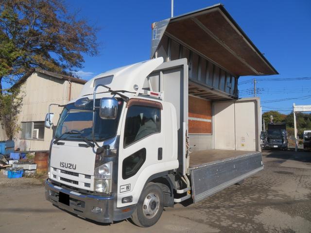 日本フルハーフ製アルミウイング、ラッシングレール２段 積載量２９００ｋｇ・有効荷台内寸（約）６２０－２２０－２４０ｃｍ