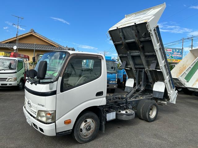 デュトロ(国産車その他) 全低床　強化ダンプ　最大積載量２，０００ｋｇ 中古車画像