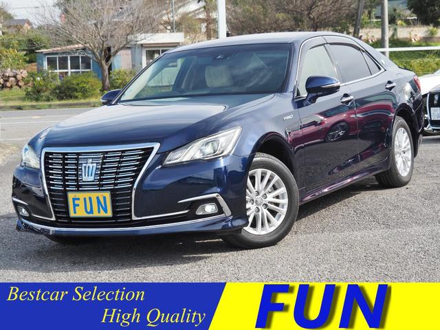 TOYOTA CROWN HYBRID ROYAL SALOON FOUR