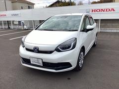 フィット e:HEVホーム 前後誤発進抑制機能 クリソナ 助手席エアバッグ 運転席エアバッグ シートヒーター アイドリングストップ LEDライト USB接続 バックカメラ ABS サイドエアバッグ フルセグTV 中古車画像