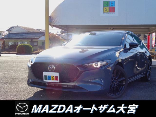 マツダ ＭＡＺＤＡ３ファストバック ２０Ｓ　ブラックトーンエディション　登録済未使用車　ドライビング