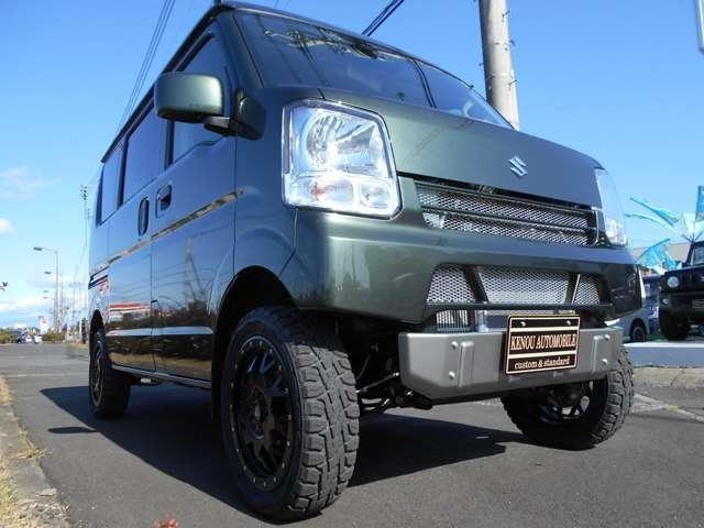 スズキ エブリイジョインターボ ４ｗｄ １５インチアルミ マッドタイヤ サスペンション ラテラルロット ２インチアップ ｕｐ用フロントバンパーとスキッドバンパー 車検対応フルカスタム セーフティサポート付の中古車 車体価格153万円 令和2 年式 走行53