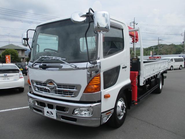 日野 　荷台内寸：長／幅ｃｍ／地上高ｃｍ／積載量２７５０ｋｇ／車両総重量７９７０ｋｇ古河ユニック　ＵＲＵ３４４　４段クレーン　ラジコン付き　フックイン　社外ＥＴＣ　左電格ミラー　メッキパーツ