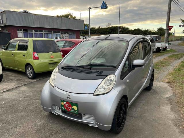 アイミーブ(三菱) ベースグレード ドライブレコーダー TV LEDヘッドランプ スマートキー 電動格納ミラー CVT 盗難防止システム ABS CD DVD再生 Bluetooth アルミホイール 衝突安全ボディ エアコン 中古車画像