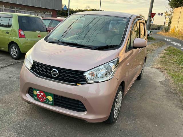 ナビ搭載！迷う道も知らない道も安心して走れます！ 運転席エアバッグ　助手席エアバッグ