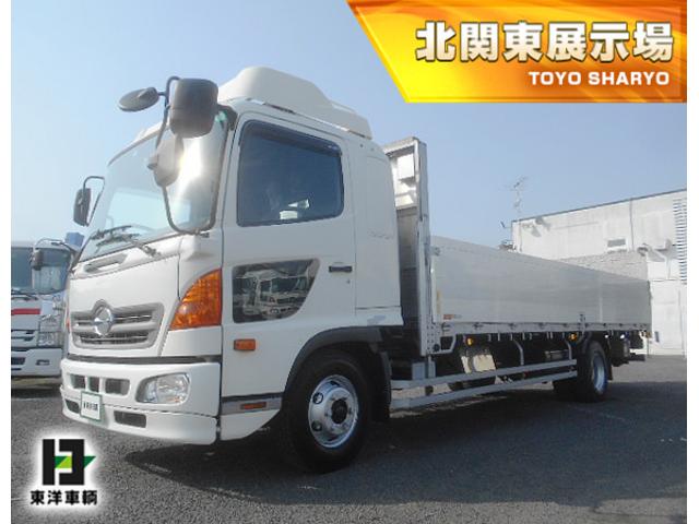 　パワーゲート付平ボディ　セミワイドボディ　アルミブロック　積載３．３ｔ　荷台寸法６２４ｘ２２３ｘ６８　荷台床鉄板張り　アオリ開閉サポート　新明和製跳ね上げパワーゲート（ラジコン付）